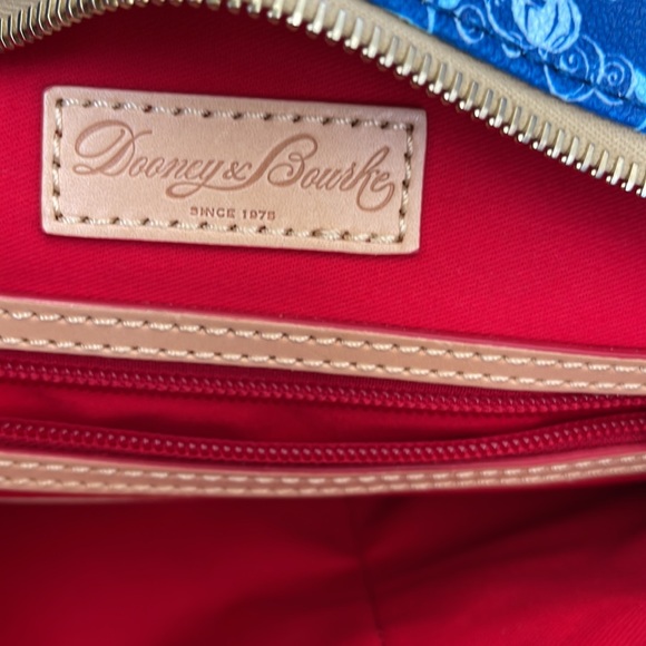 Dooney & Bourke Cinderella Carriage Shopper Tote Bag Purse NWOT - Picture 12 of 15